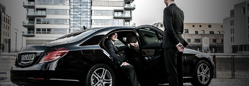 car rental with driver Milan
